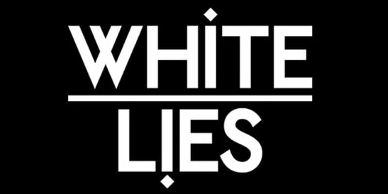 PADEL SOCIAL - WHITE LIES